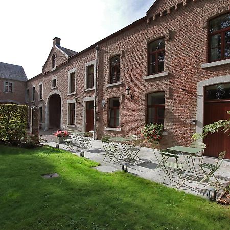 Hotel - Ferme Du Chateau D'Ahin Huy Esterno foto