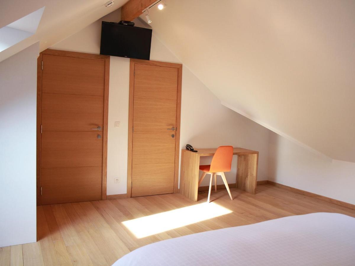 Hotel - Ferme Du Chateau D'Ahin Huy Esterno foto