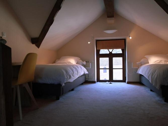 Hotel - Ferme Du Chateau D'Ahin Huy Esterno foto