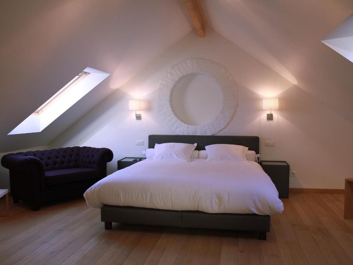 Hotel - Ferme Du Chateau D'Ahin Huy Esterno foto