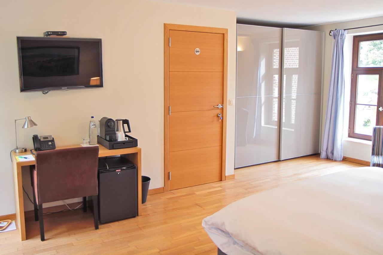 Hotel - Ferme Du Chateau D'Ahin Huy Esterno foto